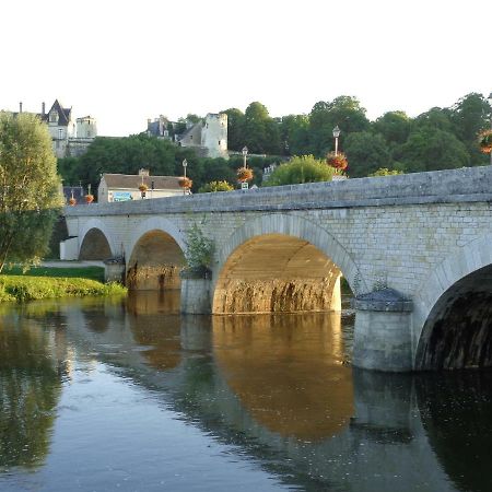 La Chaussee Des Ponts Noyers-sur-Cher Exterior foto