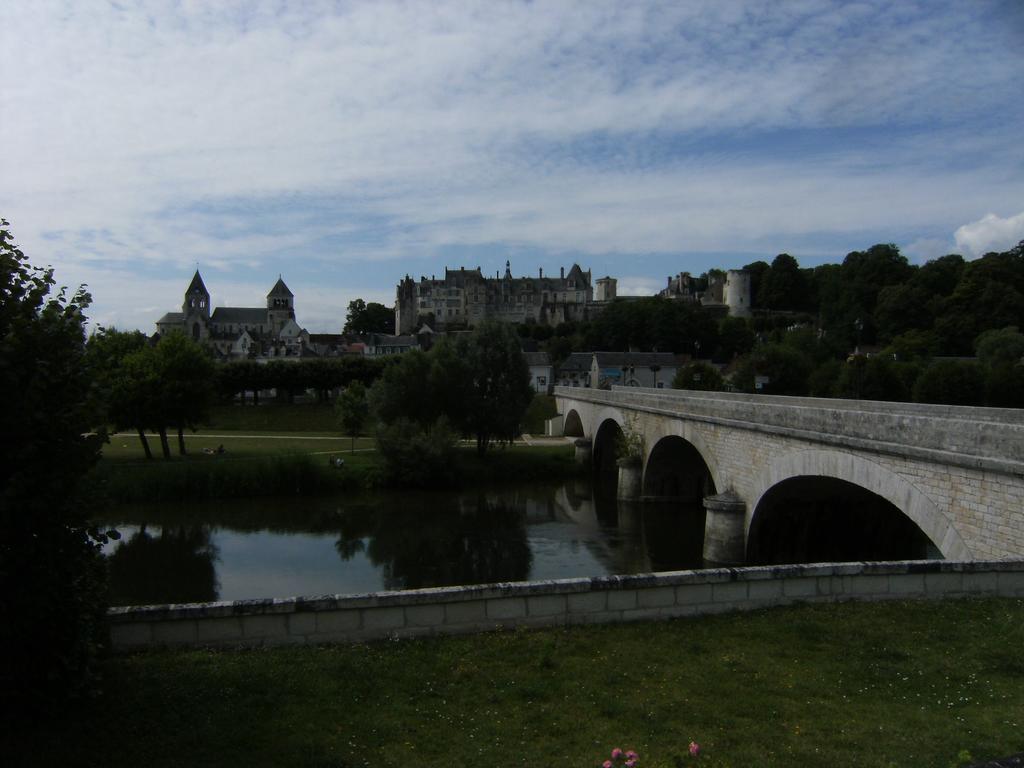 La Chaussee Des Ponts Noyers-sur-Cher Cameră foto